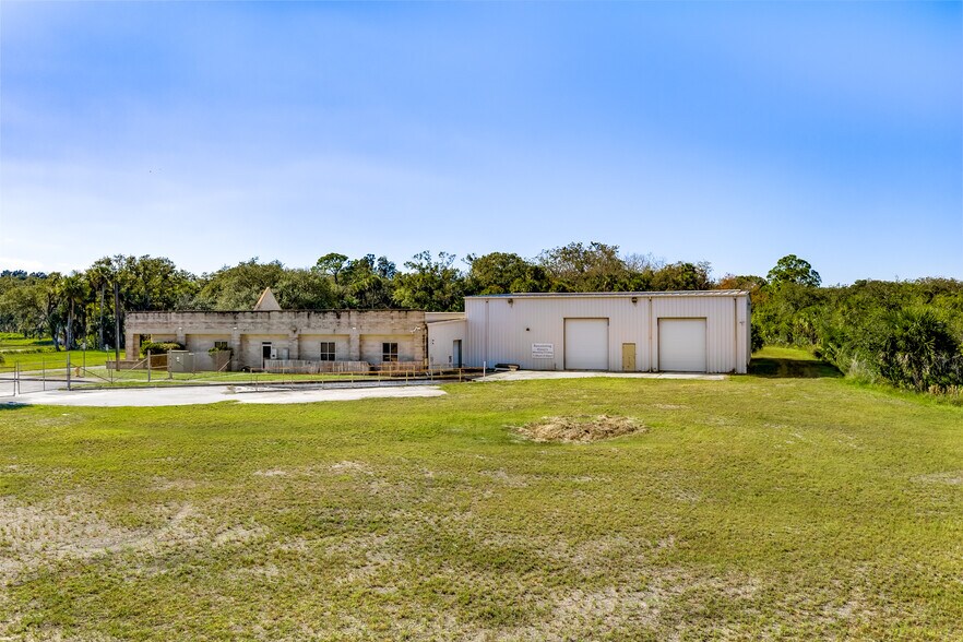 More Photos Of 9150 Ellis Rd, Melbourne Land For Sale