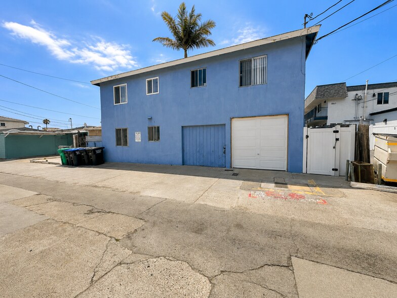 More Photos Of 849-855 Emerald St, San Diego Apartments For Sale