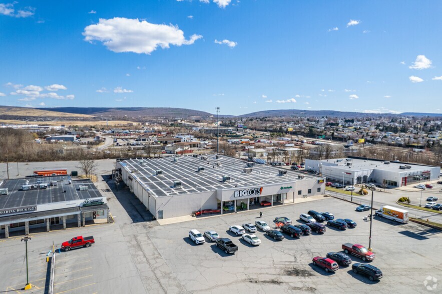 More Photos Of 1010 O'Neill Hwy, Dunmore Storefront For Lease