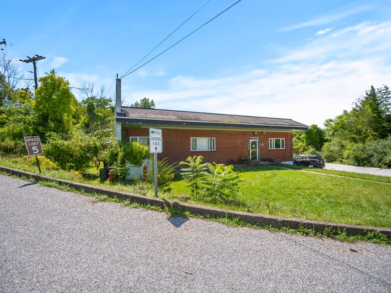 More Photos Of 1434-1440 County Rd 565, Sussex Manufacturing For Sale
