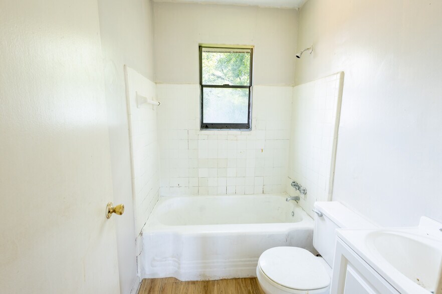 More Photos Of 784 Terminal Ct, Columbus Apartments For Sale