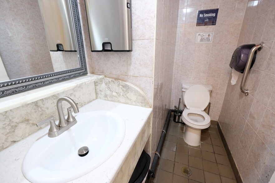 More Photos Of 358 W 23rd St, New York Multifamily For Sale