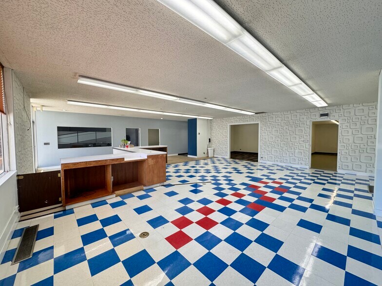 More Photos Of 4828 W Emerald St, Boise Research And Development For Lease