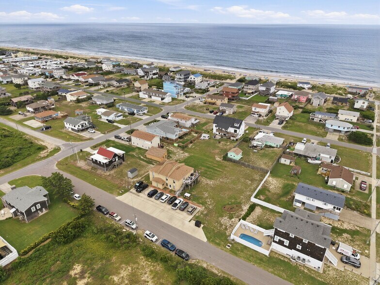 More Photos Of 3207 Briggs St, Kill Devil Hills Apartments For Sale