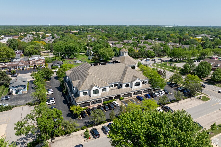 More Photos Of 1 Tiffany Pt, Bloomingdale Medical For Lease