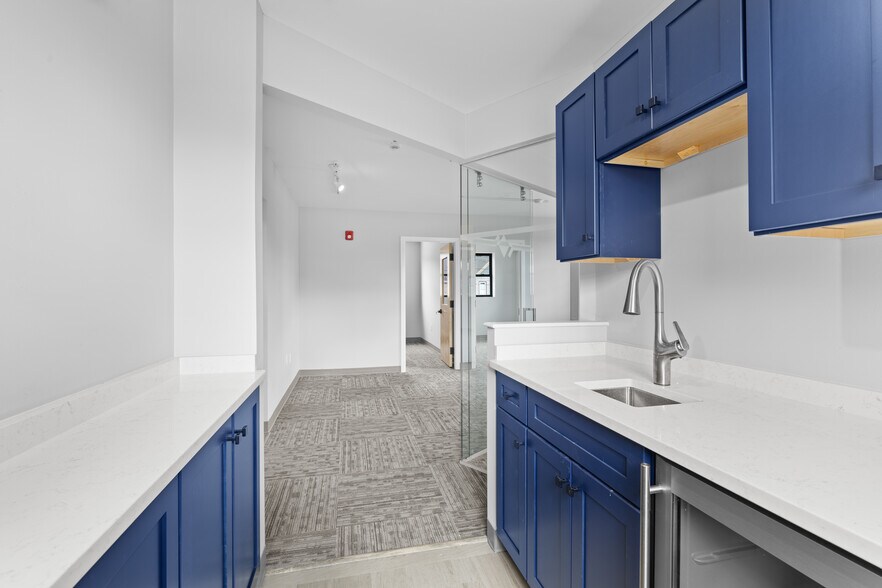 More Photos Of 950 Boylston St, Newton Office For Sale