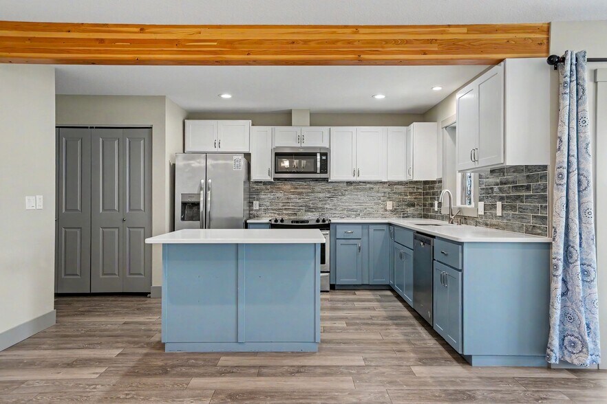More Photos Of 1364 Northern Heights Loop, Keizer Multifamily For Sale