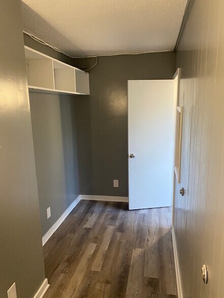 More Photos Of 2059 Huntington Ave, Alexandria Apartments For Lease