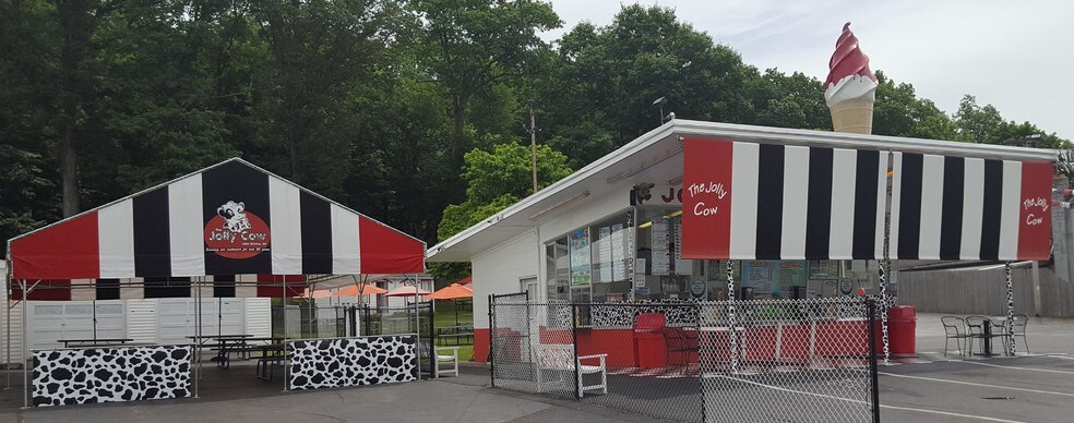 More Photos Of 1620 Ulster Ave, Lake Katrine Restaurant For Lease