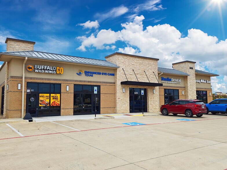 More Photos Of 5309 McPherson Blvd, Fort Worth General Retail For Lease
