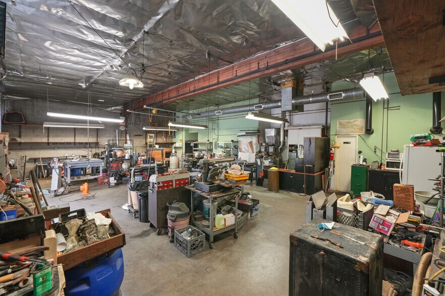 More Photos Of 3736-3738 San Fernando Rd, Glendale Flex For Sale