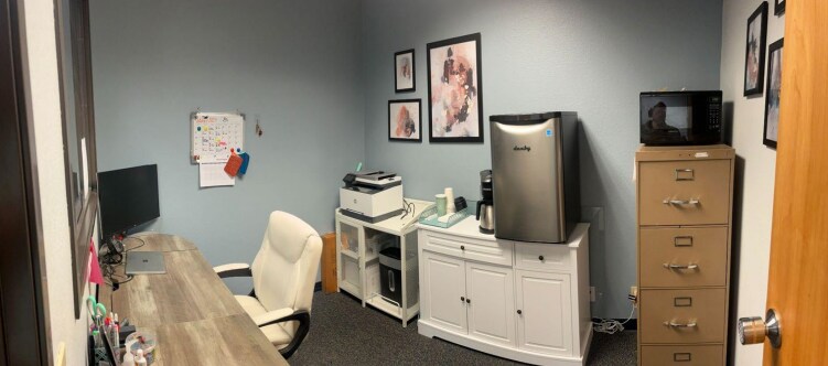 More Photos Of 15428 Civic Dr, Victorville Office For Lease