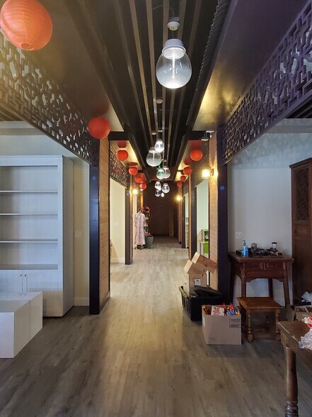 More Photos Of 321 W Katella Ave, Anaheim Storefront For Lease