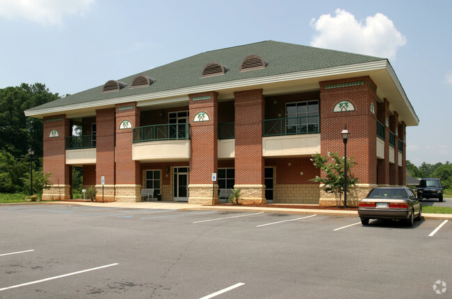 Primary Photo Of 1403 E Greenville St, Anderson Medical For Lease