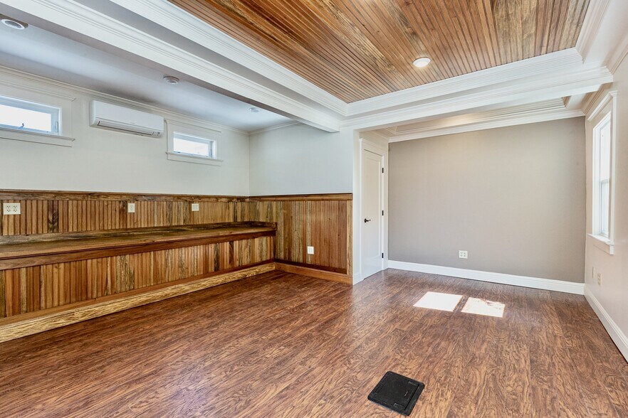 More Photos Of 3978 Piedmont Ave, Oakland Freestanding For Lease