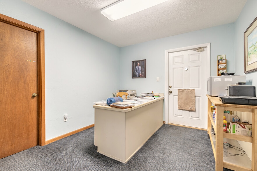 More Photos Of 300 Washington Pl, Ormond Beach Warehouse For Sale