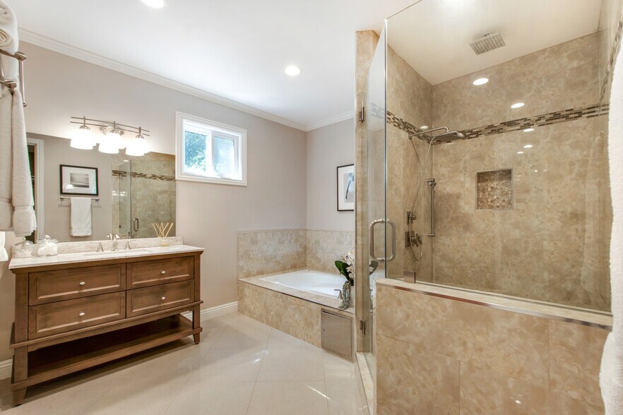 More Photos Of 9696 Antelope Rd, Beverly Hills Specialty For Lease