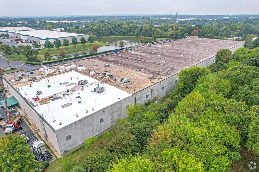 More Photos Of 9310 D Ducks Ln, Charlotte Warehouse For Lease