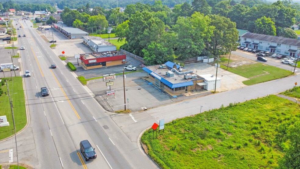 More Photos Of 2701 Lurleen B Wallace Blvd, Northport Restaurant For Lease