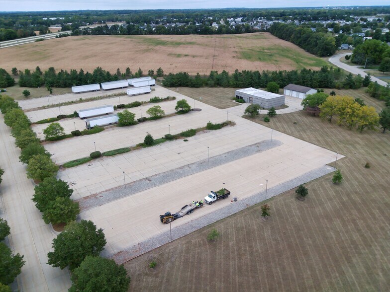 More Photos Of 801 W Rockton Rd, Rockton Research And Development For Sale