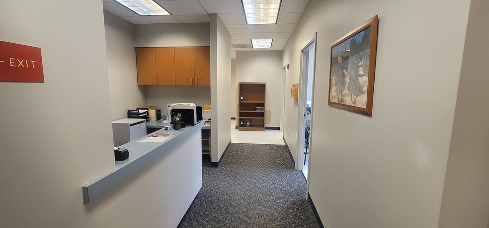 More Photos Of 46161 Westlake Dr, Sterling Office For Sale