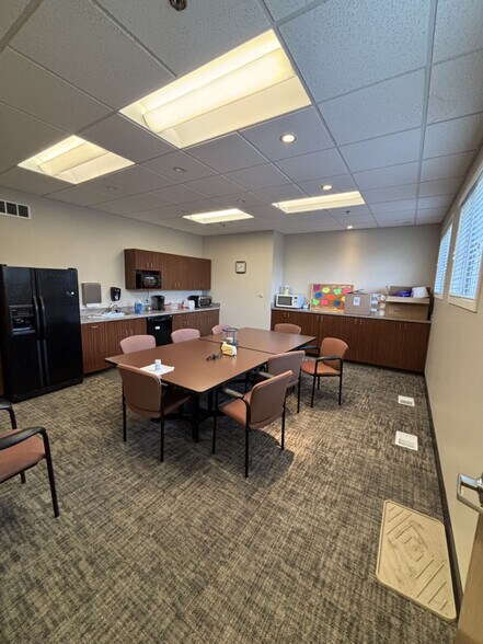 More Photos Of 1195 Wilson Ave NW, Grand Rapids Medical For Lease