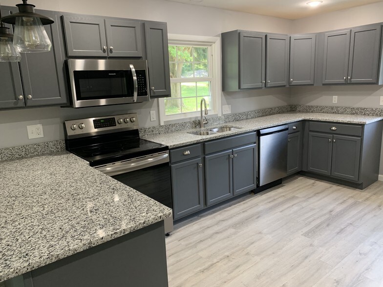 More Photos Of 9215 Baltimore National Pike, Middletown Specialty For Sale