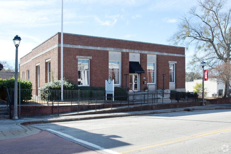 Primary Photo Of 133 W Main St, Manchester Office For Sale