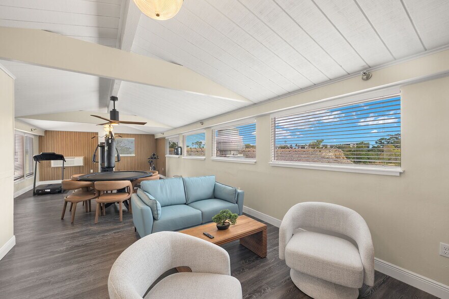 More Photos Of 3444 Marinatown Ln, North Fort Myers Office For Lease