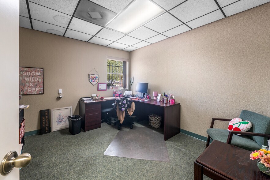 More Photos Of 760 S Stapley Dr, Mesa Office For Lease