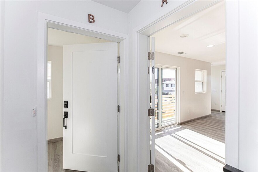 More Photos Of 1754 N Berendo St, Los Angeles Apartments For Sale