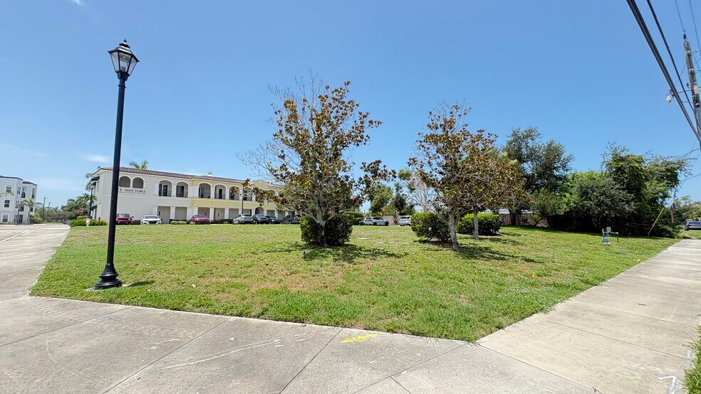 More Photos Of 20 E Bay St, Osprey Land For Sale