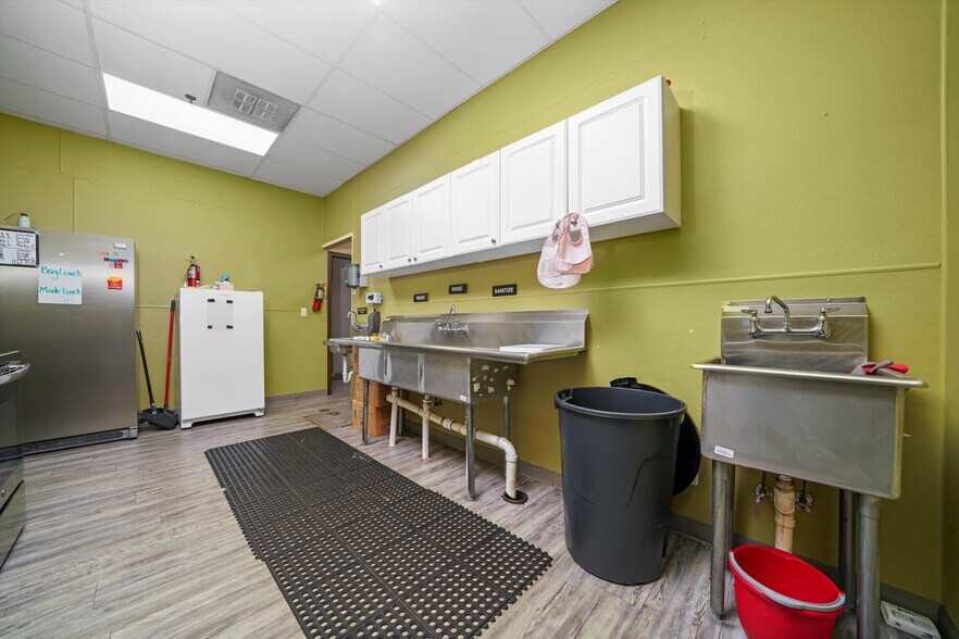 More Photos Of 14721 Kilbourne Ave, Midlothian Schools For Sale