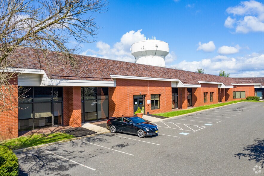 More Photos Of 2 Eves Dr, Marlton Unknown For Lease