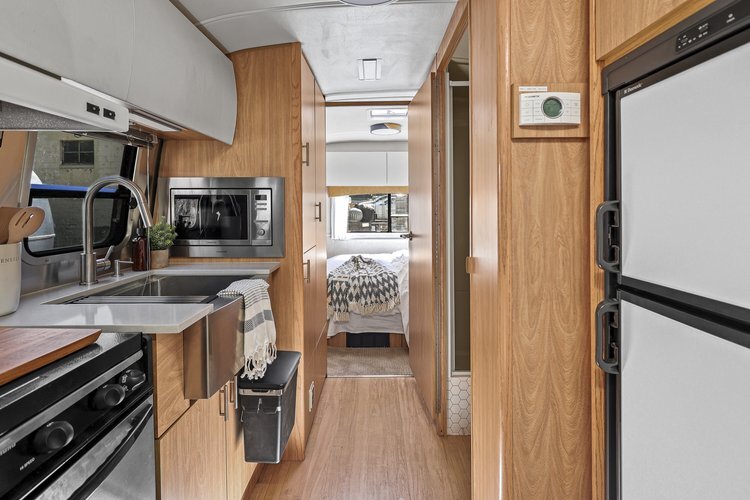 More Photos Of 4727 Dunsmuir Ave, Dunsmuir Hotel For Sale