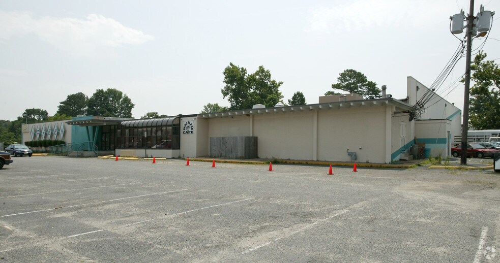 More Photos Of 5301 E Princess Anne Rd, Norfolk Flex For Lease