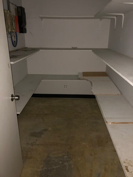 More Photos Of 4120-4128 N Milwaukee Ave, Chicago Storefront For Lease