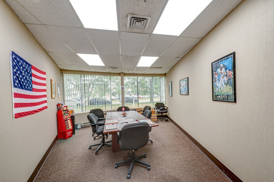 More Photos Of 30 Crossways E, Bohemia Manufacturing For Sale