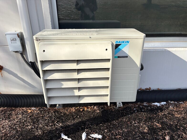 More Photos Of 3589 Sagamore Pky, Lafayette Office For Lease