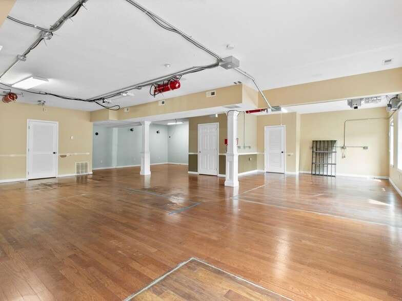 More Photos Of 2690 Hendersonville Rd, Fletcher Medical For Lease