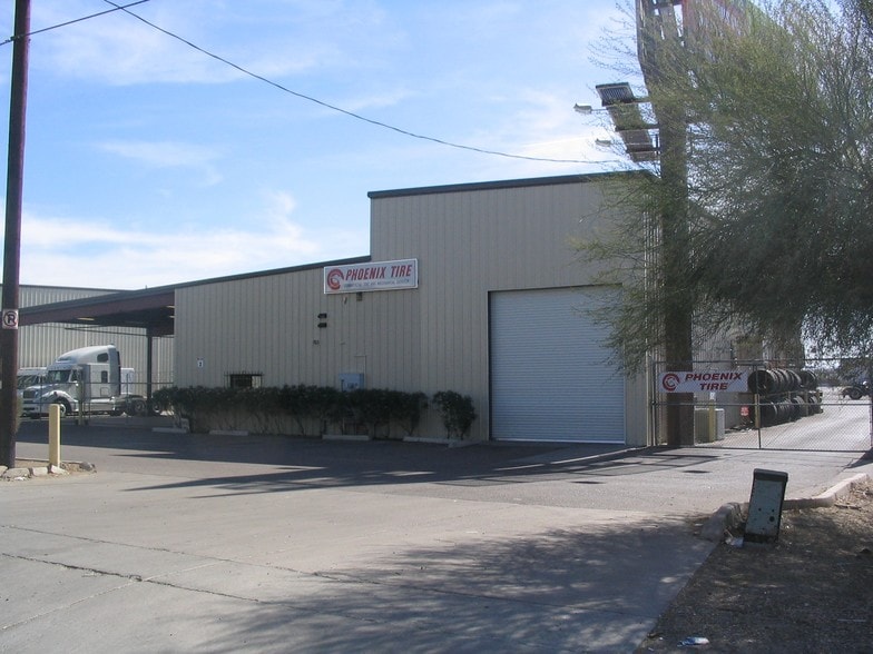 More Photos Of 5217 W Buckeye Rd, Phoenix Warehouse For Lease