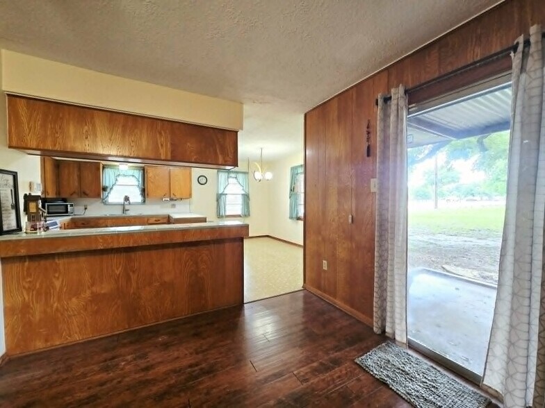 More Photos Of 5930 Killough St, Houston Office For Sale