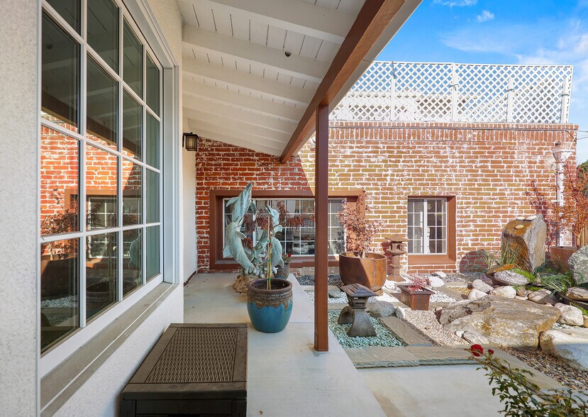 More Photos Of 9012-9016 W Olympic Blvd, Beverly Hills Medical For Lease