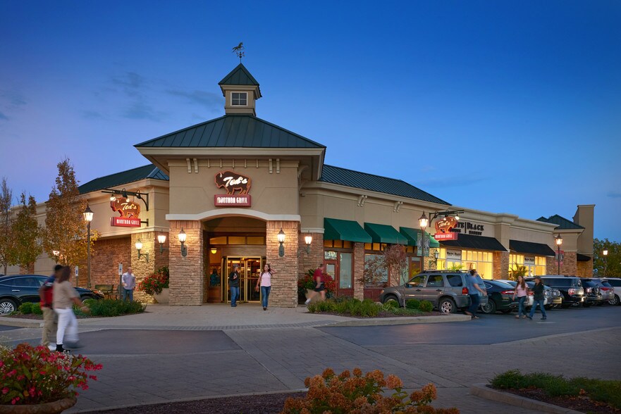 More Photos Of 1960-1984 Pavillion Way, Lexington Unknown For Lease