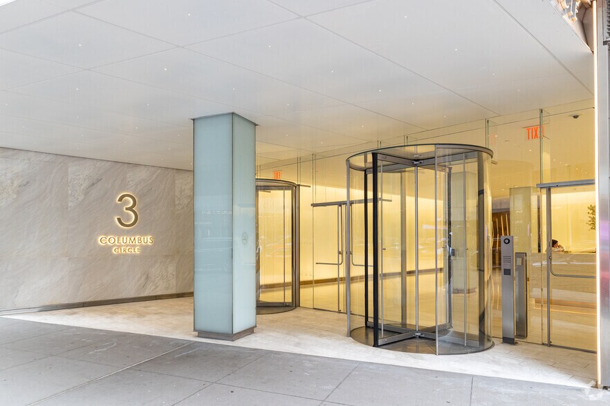 More Photos Of 3 Columbus Cir, New York Office For Lease