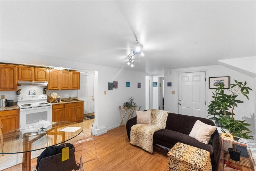 More Photos Of 2835 Anza St, San Francisco Apartments For Sale