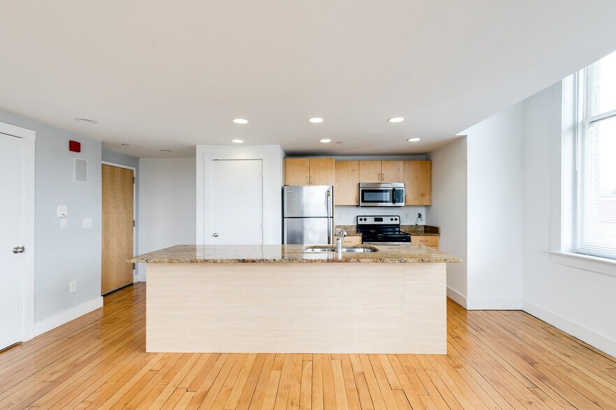 141 E Wythe St, Petersburg, VA 23803 Apartments For Sale