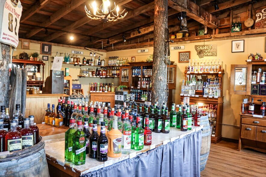 More Photos Of 426 Central Ave, Fairfield Storefront For Sale