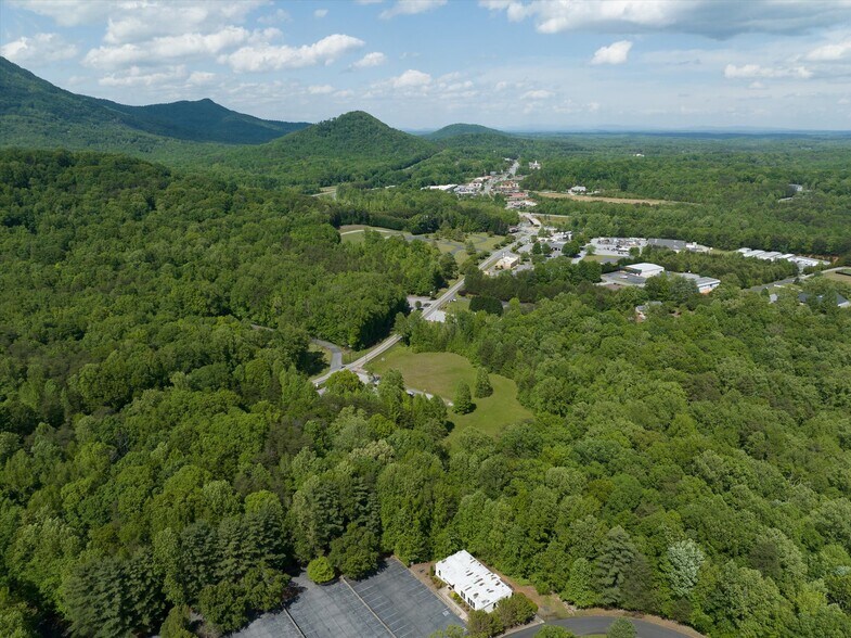 More Photos Of 899 W Mills Street, Columbus Land For Sale