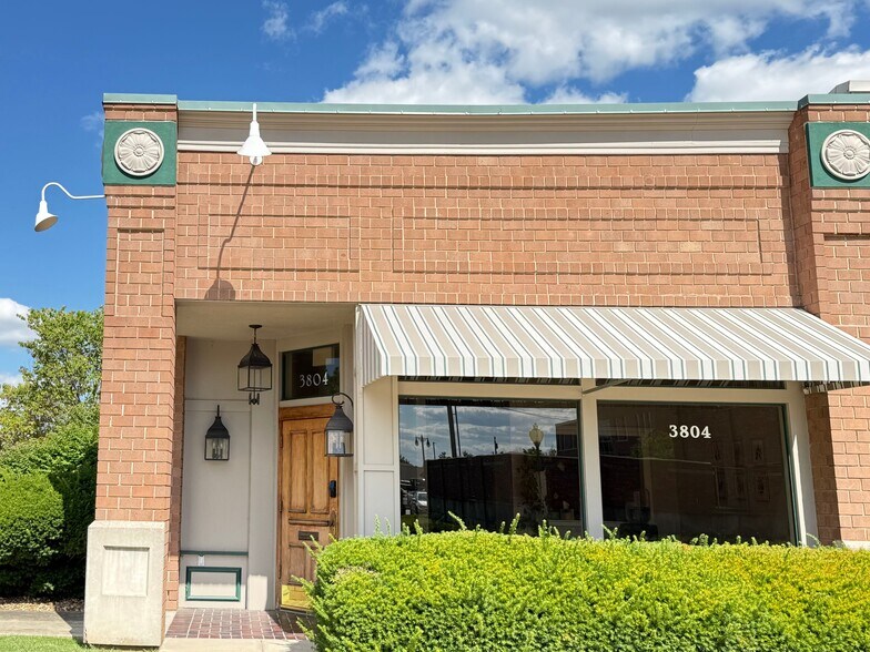 More Photos Of 3804-3814 S Cox Ave, Springfield Office For Lease